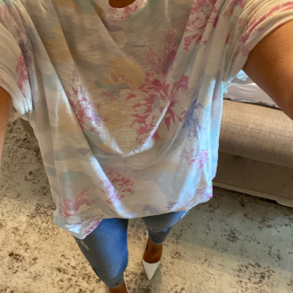 Host Pick(Last)💗🤍Hawaiian tropic FLoral top - Picture 5 of 7